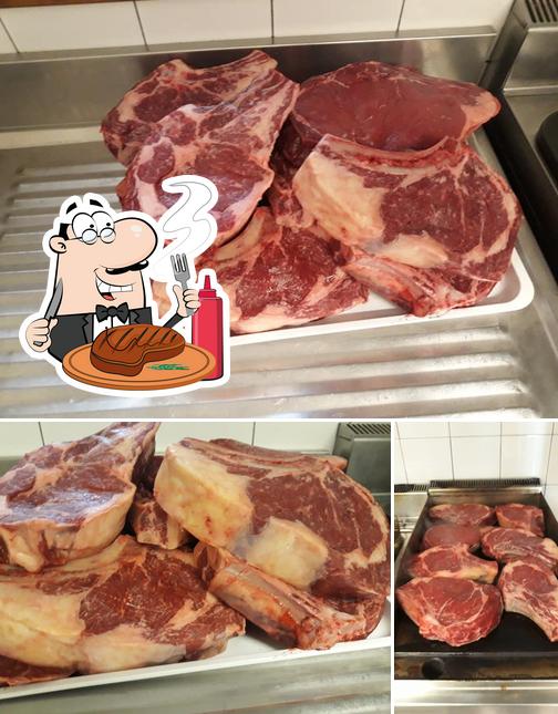 Scegli i un pasto a base di carne a Osteria con Cucina in Tressa
