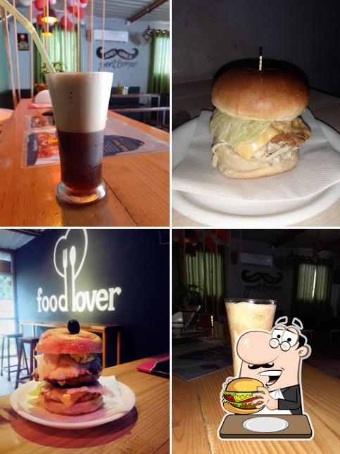 Hamburger at Food Lover's Cafe