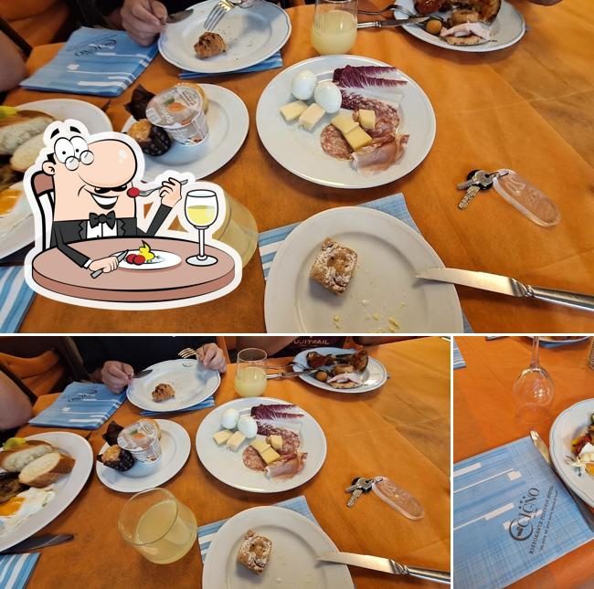 Tra le diverse cose da Hotel Ristorante Pizzeria Cigno si possono trovare la cibo e bevanda