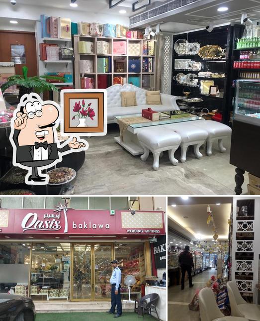 The interior of Oasis Baklawa Saket