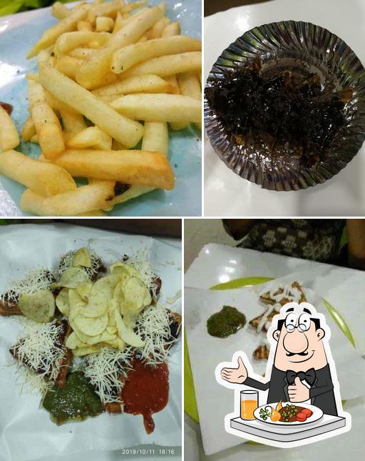 Food at Ambarsaria Fast Food Corner