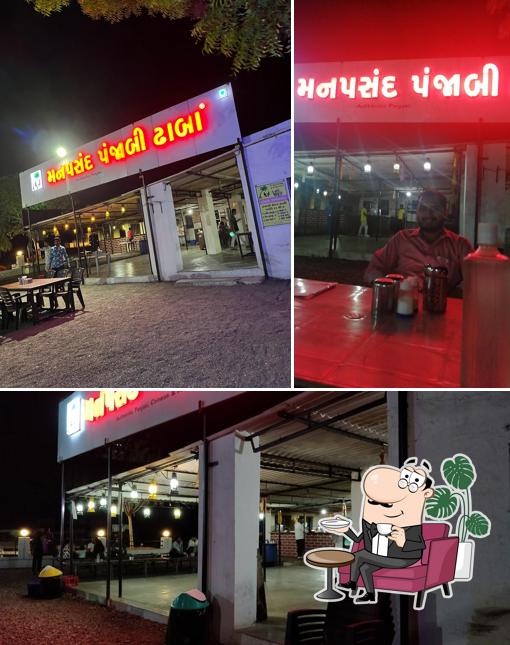 The interior of Hotel Manpasand