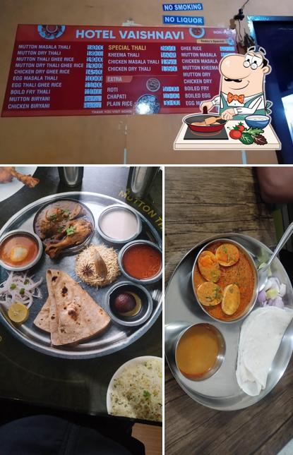 Chicken curry at Hotel Vaishnavi