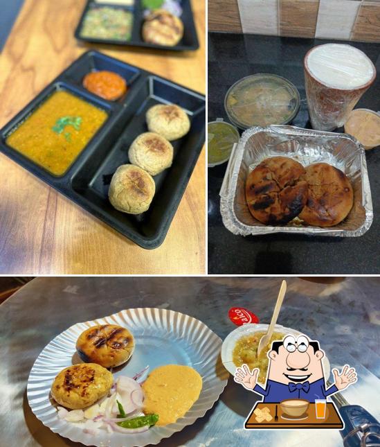 Food at Litti Mania