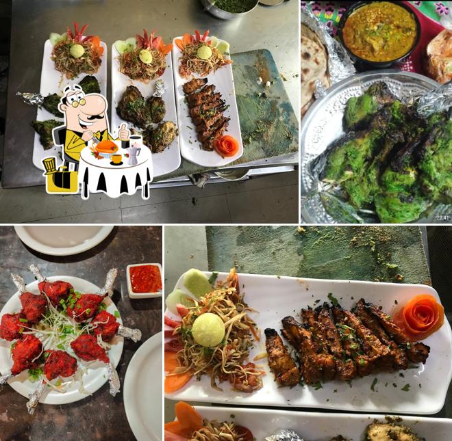 Food at 12 Handi - Simrah Grrand