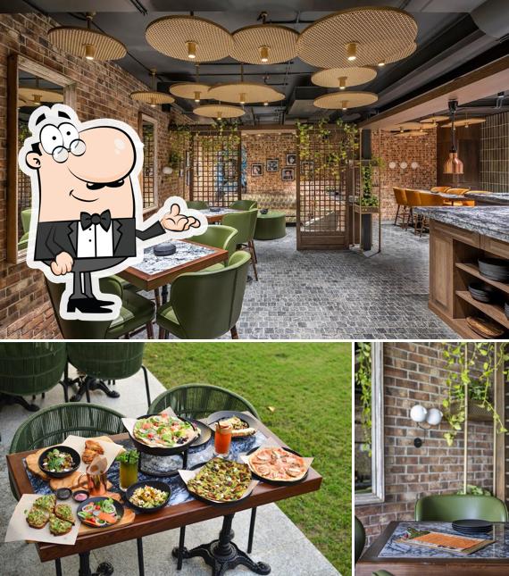 The interior of Pizzeria by the lake (PBTL)