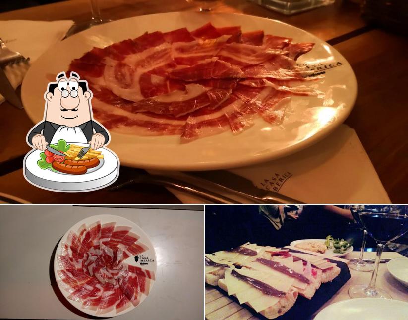 La Casa Iberica - Viale Premuda 1 si caratterizza per la cibo e bevanda