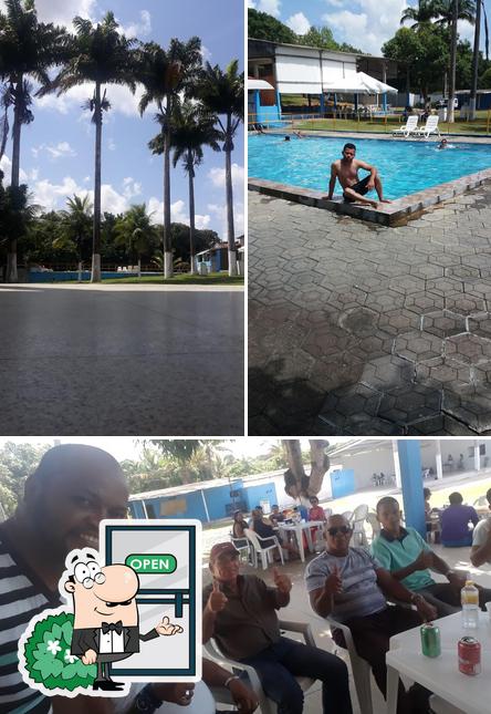 A foto da exterior e interior no Espaço Bis Clube