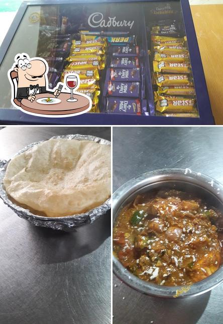 Food at Paras Restaurant