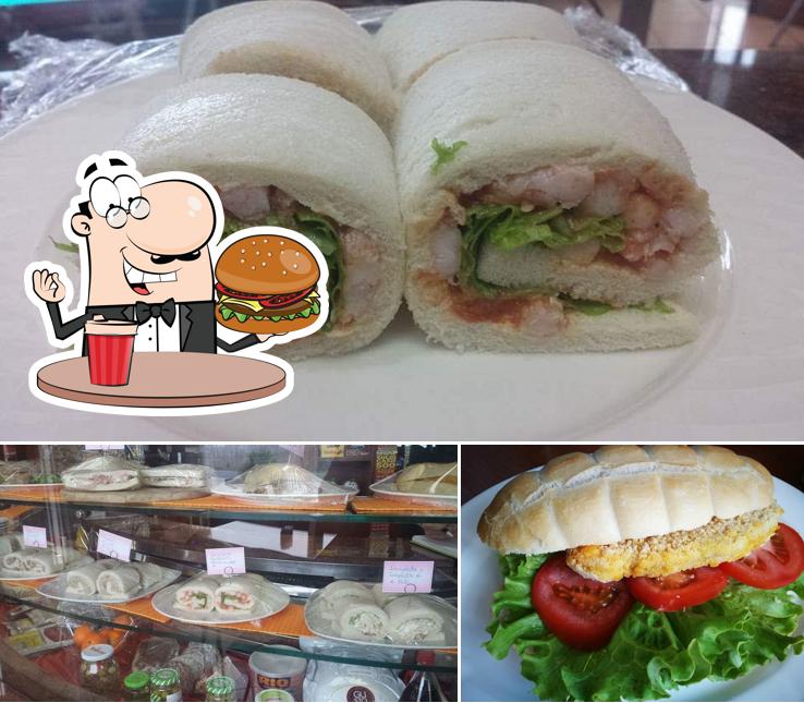 Gli hamburger di Bar Ai Fanali potranno incontrare molti gusti diversi