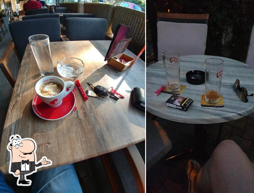 Gli interni di Bar Aura