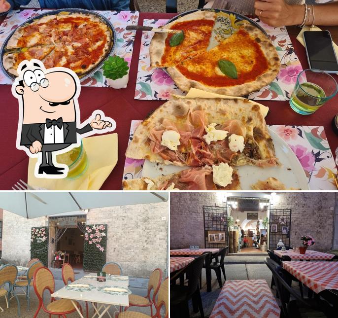 La interni e pizza del ristorante