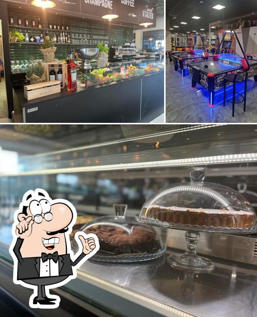Tra le diverse cose da Bar City si possono trovare la interni e bevanda