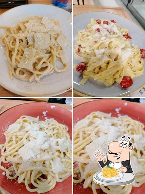 Spaghetti alla carbonara al Ristorante Giovanni Rana Le Isole