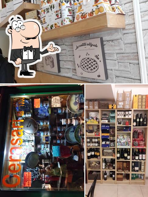 Gli interni di Bar Cerasari