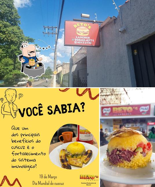 A comida e exterior do restaurante