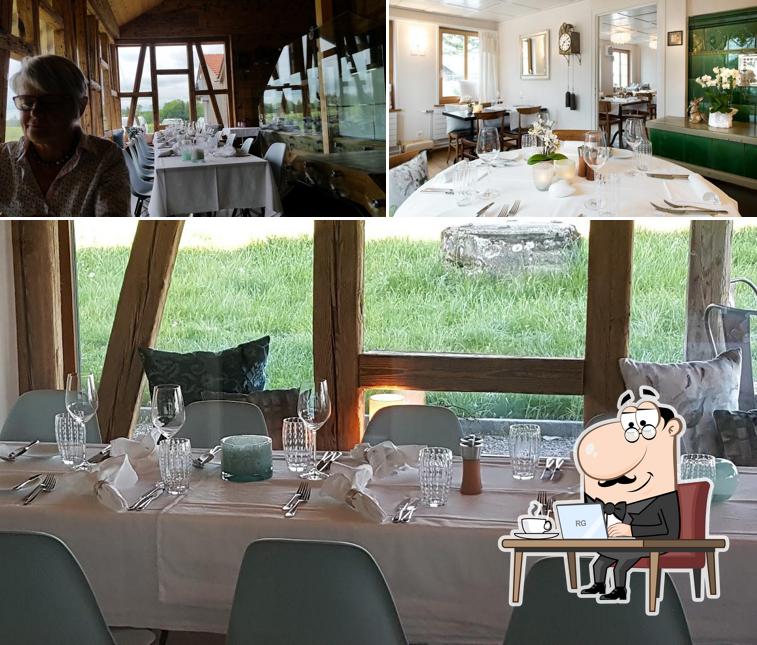 Siediti a un tavolo di Restaurant First