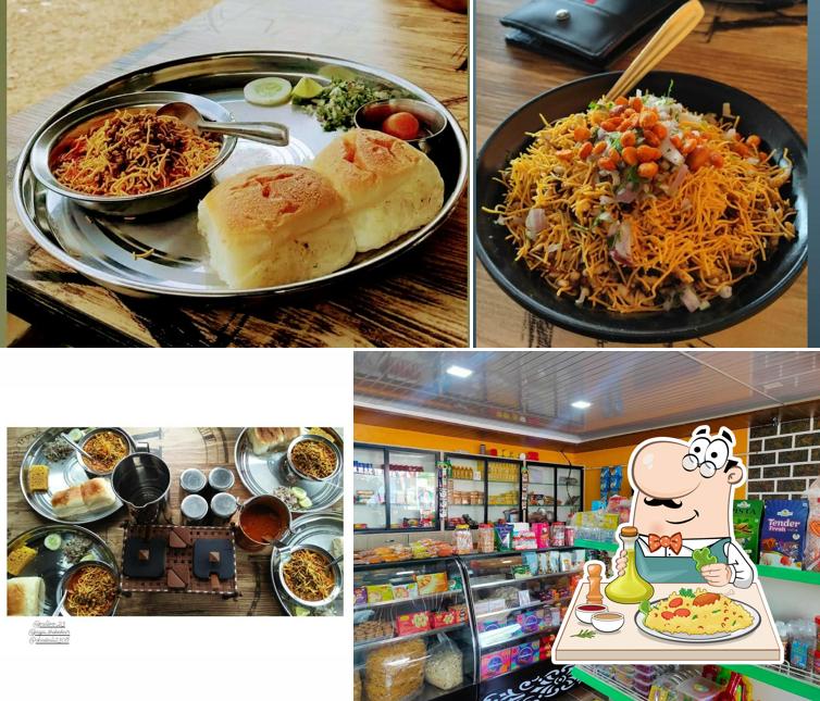 Food at दत्तूची भेळ आणि मिसळ हाउस