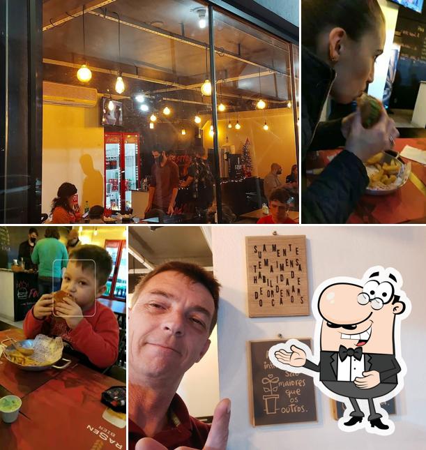 Look at the photo of Foodstto