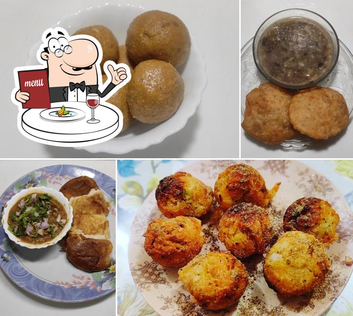 Food at Marwadi Rasoi Haldwani