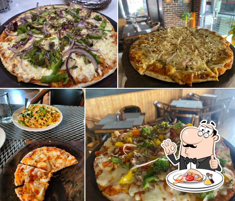 Order various variants of pizza