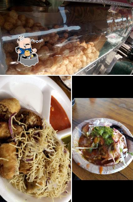 Food at Raju Chat Bhandar