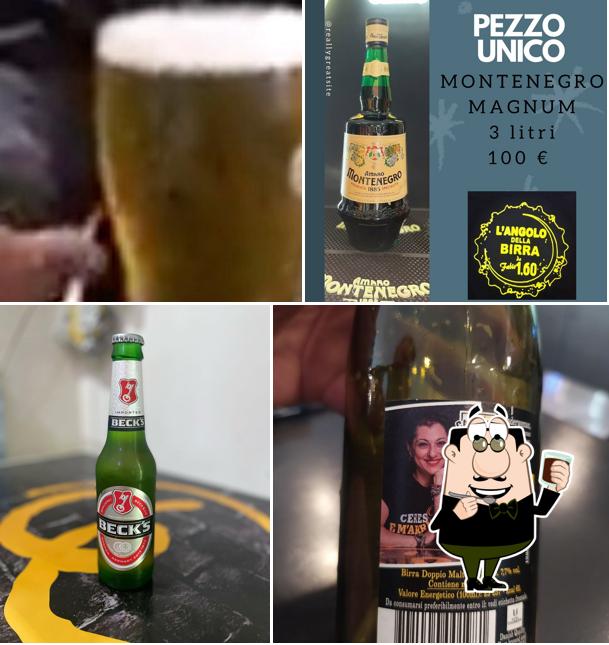 Goditi un drink a L’angolo della birra