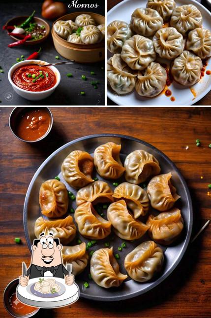Dumplings at THE MOMOHUT