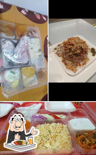 Food at Haldiram's Prabhuji