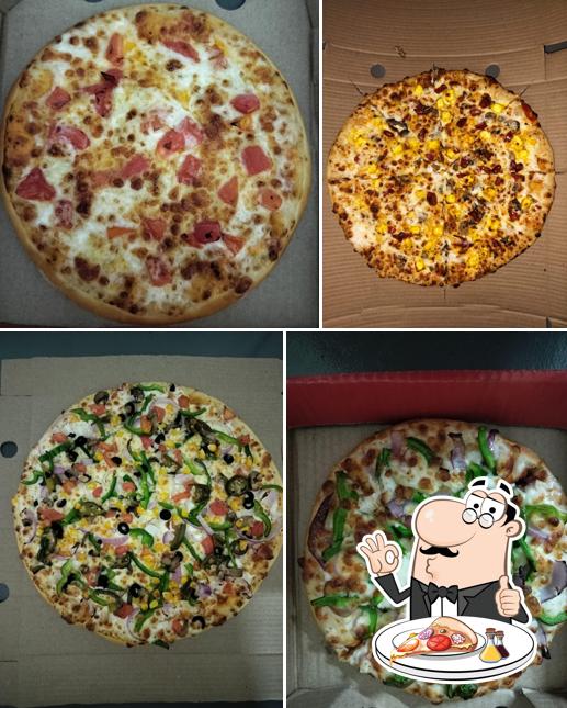 Try out pizza at DAKNIL PIZZA