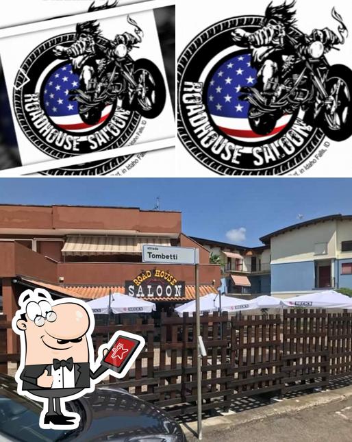 Gli esterni di Road House Saloon