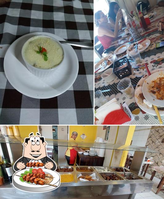 Comida em Restaurante Flor do Sertão