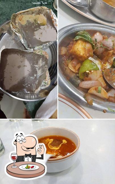 Food at Moti Mahal