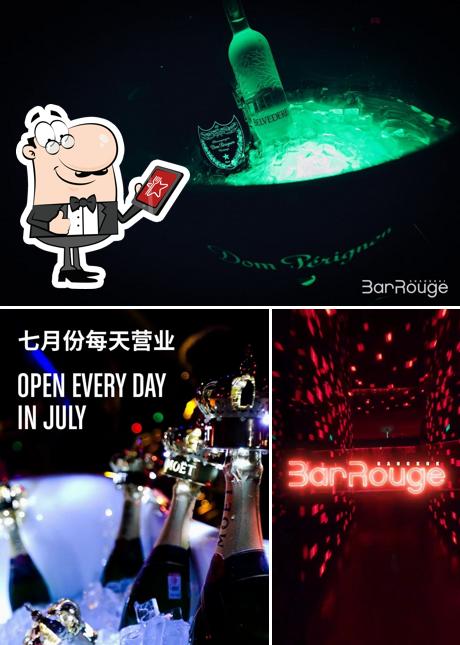 Gli esterni di Bar Shanghai