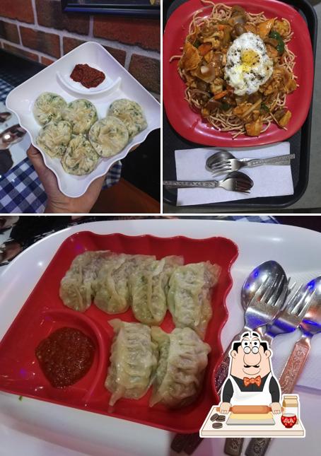 Wok & Roll (Jeet Food corner) serves a variety of sweet dishes