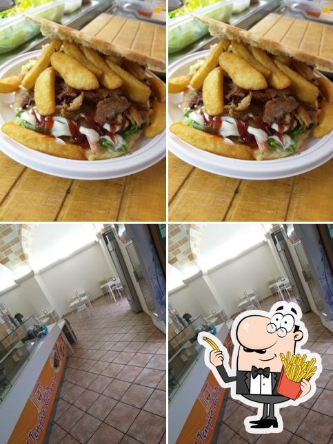 Prova a prendere un piatto di chips a Il Tempio Del Panino