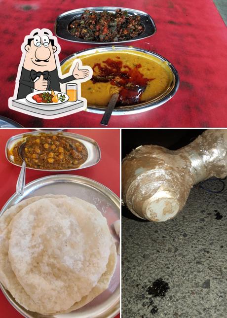 Food at Makri Hotel Punjabi Dhaba