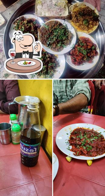 Meals at Orignal Madari Ka Tawa