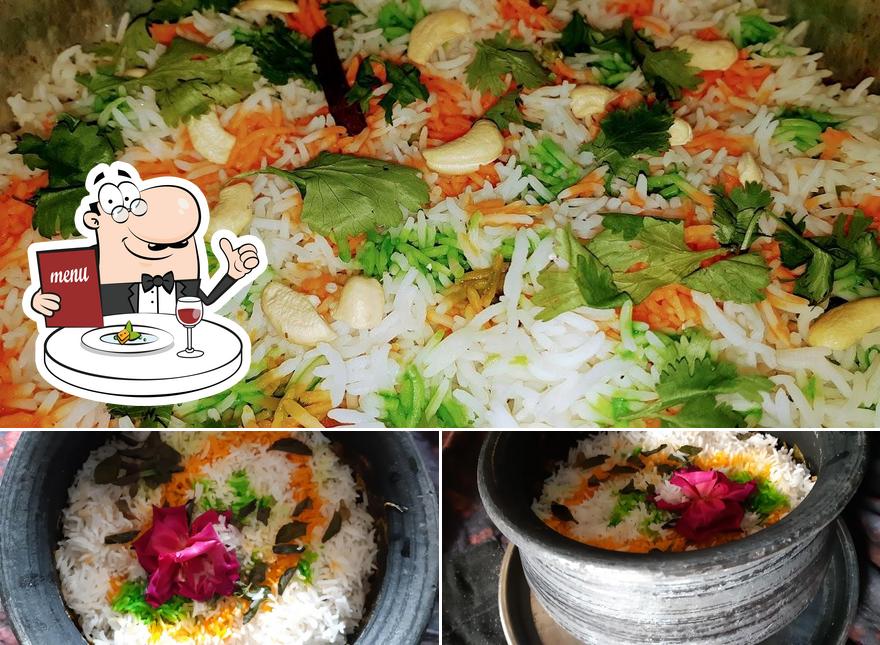 Food at Sidi's Chicken Dabeli