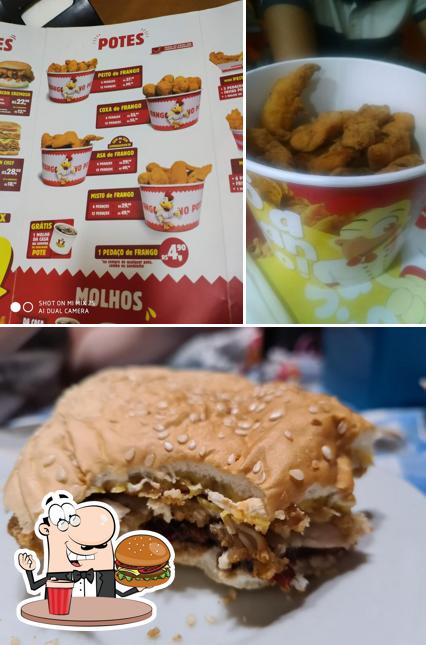Experimente um hambúrguer no Frango no Pote