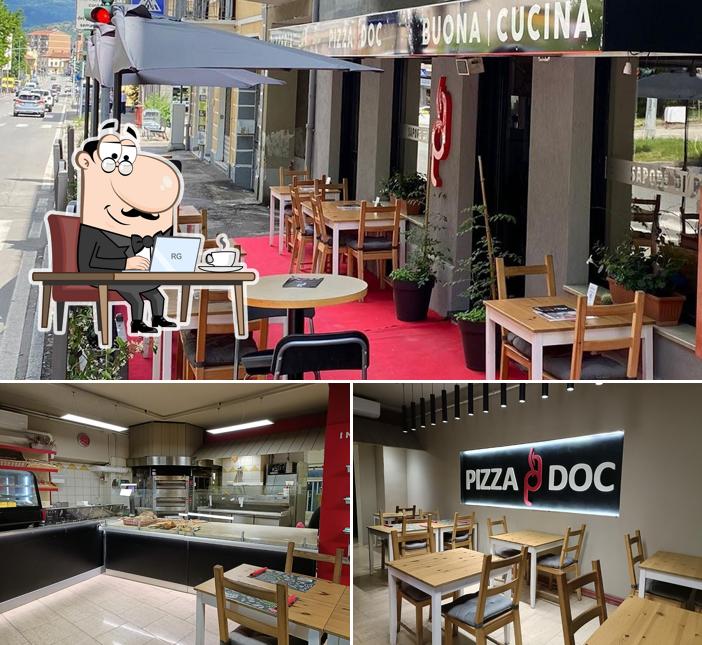 Gli interni di Pizza Doc