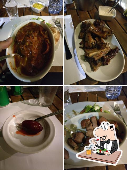 To Lacoudi Tavern