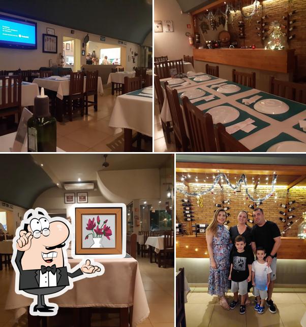 O interior do Nápoli Pizzeria
