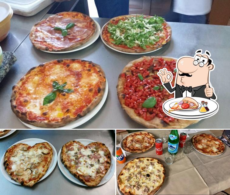 Prenditi tra le svariate varianti di pizza