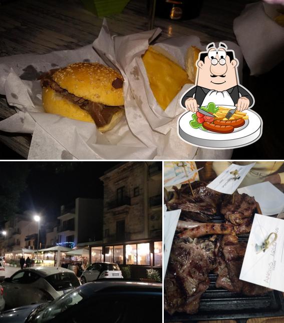 La foto della cibo e esterno di Sunshine City