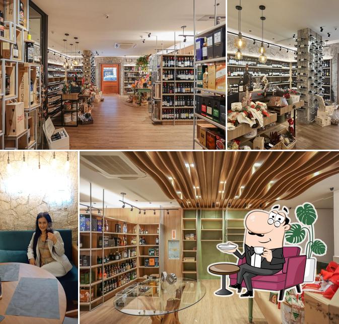Veja imagens do interior do Vinero Wine Selection