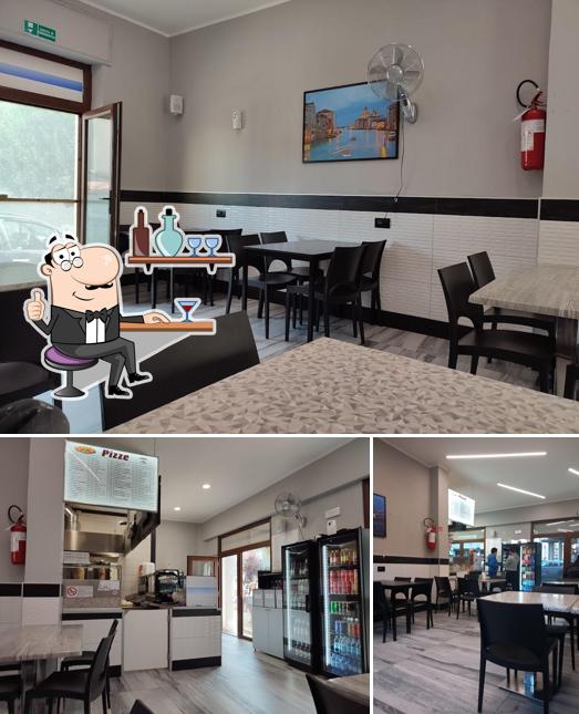 Siediti a un tavolo di Turkish Kebap Pizzeria