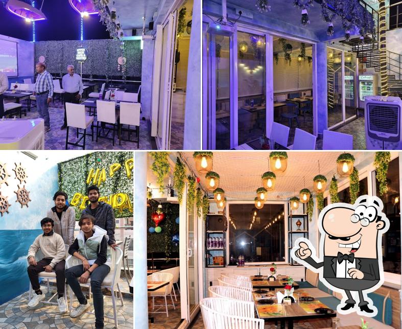 Upper Deck Restaurant & Cafe