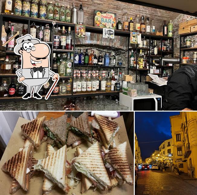 La foto della esterno e cibo di Caputost