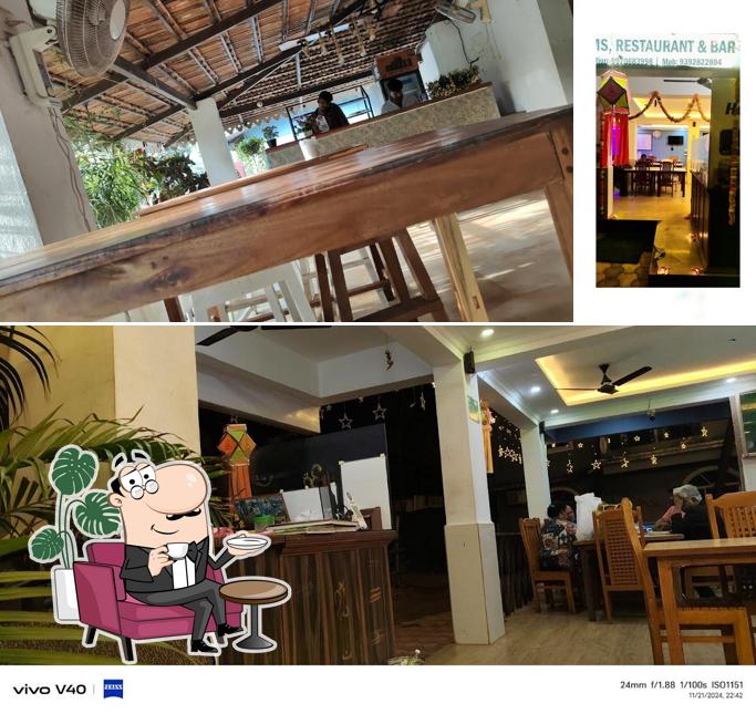 The interior of Hotel The Tasty Buds